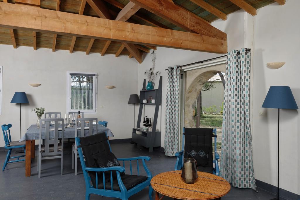 Les Lodges Du Pic Le Triadou Bagian luar foto